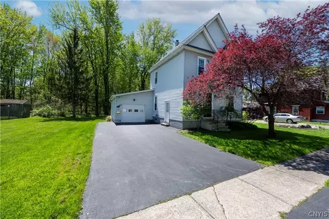 121 S Central Ave, Minoa, NY 13116