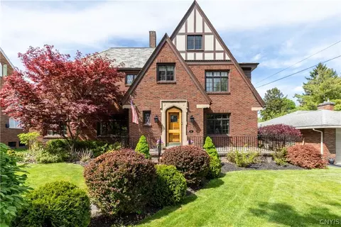 618 Rugby Rd, Syracuse, NY 13203