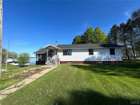 2598 County Route 6, Hammond, NY 13646