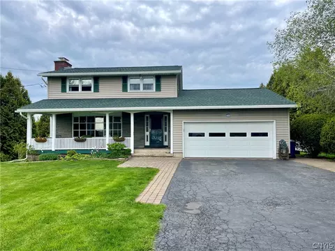 4403 Limeledge Rd, Marcellus, NY 13108