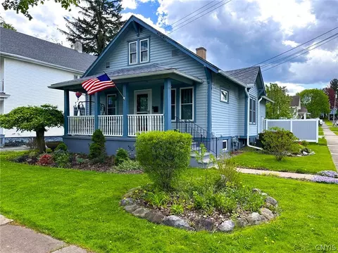 658 James St, Utica, NY 13501