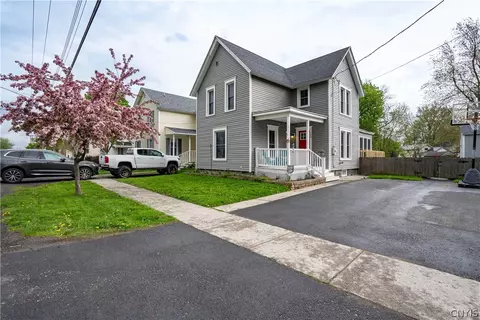 104 Dodge Ave, Hounsfield, NY 13685