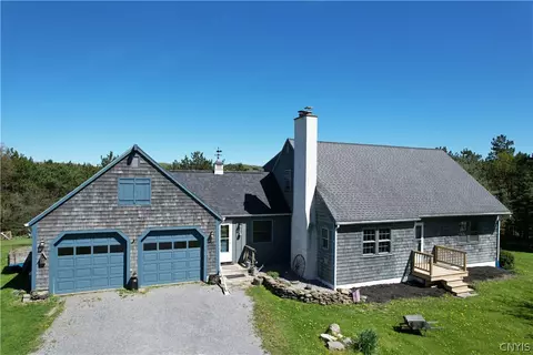 4626 South Rd, Fenner, NY 13035