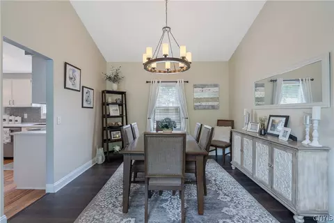 503 Mallard Dr, Camillus, NY 13031 photo 8