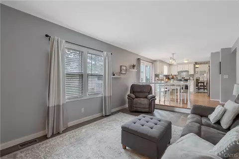 503 Mallard Dr, Camillus, NY 13031 photo 17
