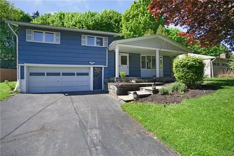 311 Dickerson Dr N, Camillus, NY 13031