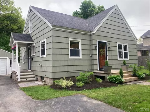 210 E 8th St, Oswego, NY 13126