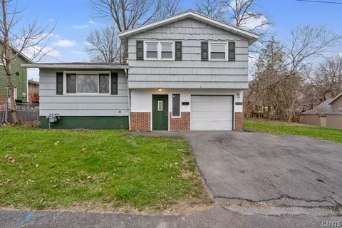 105 Gaynor Ave, Salina, NY 13206