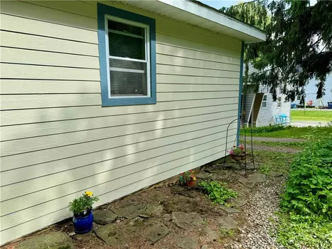25 Warren St, Tully, NY 13159 photo 8
