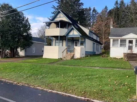 25 Warren St, Tully, NY 13159 photo 6