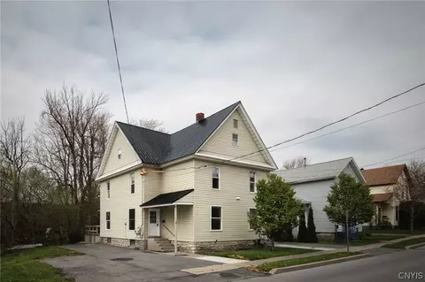 513 Davidson St, Watertown, NY 13601