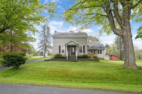 11 Old Valley Rd, Whitestown, NY 13492