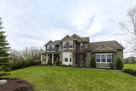 4048 Killarney Ln, Manlius, NY 13104