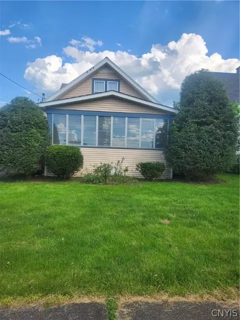 702 Chatham St, Rome, NY 13440