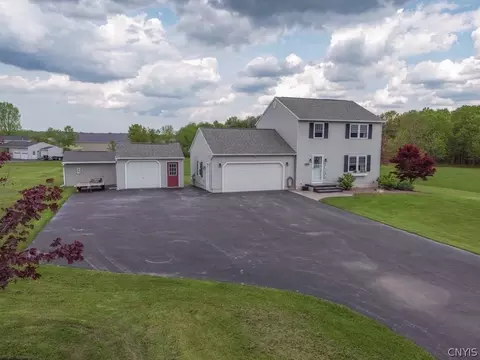 22 Sean Thomas Dr, West Monroe, NY 13167