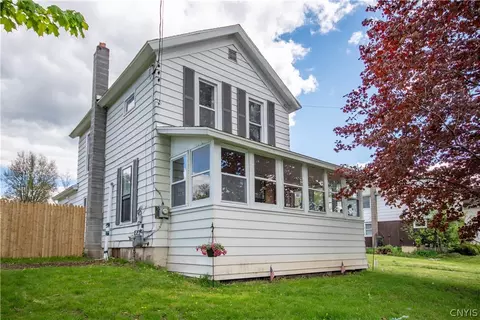 546 Bradley St, Watertown, NY 13601