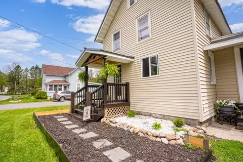 114 Pullman St, Herkimer, NY 13350 photo 6