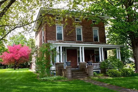 7467 S State St, Lowville, NY 13367
