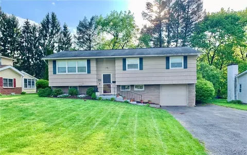 212 Limestone Ln, Geddes, NY 13219