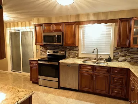 45 Spartan Dr, Irondequoit, NY 14609 photo 7