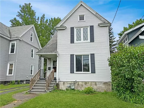 207 E Glen Ave, Syracuse, NY 13205
