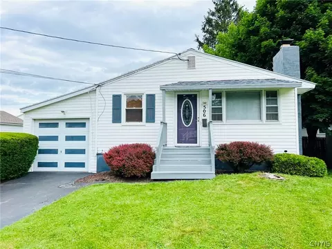 506 Drexler St, Salina, NY 13088