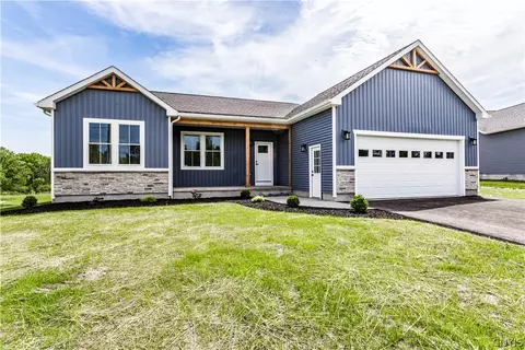 108 Brantford Path, Geddes, NY 13209