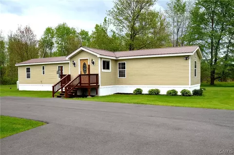 9532 Point Rock Rd, Lee, NY 13471