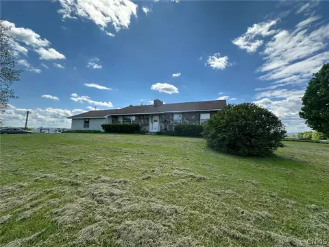 1067 Hardscrabble Rd, Fairfield, NY 13406