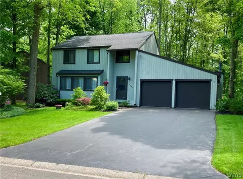 8640 Grey Birch Dr, Lysander, NY 13027