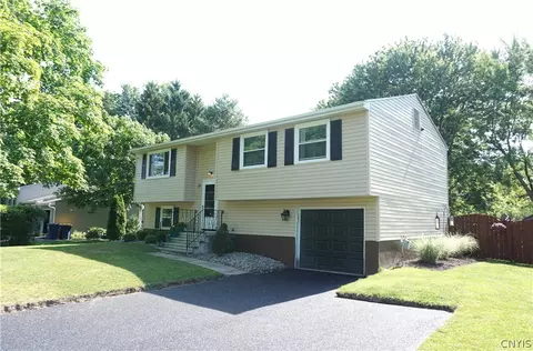 18 Echodale Ave, Lysander, NY 13027