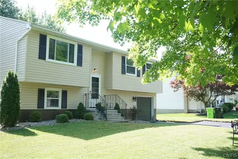18 Echodale Ave, Lysander, NY 13027 photo 2