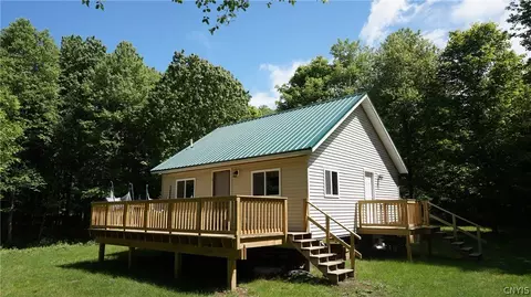 52 Mc Caw Rd, Redfield, NY 13437