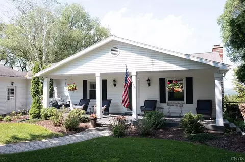 1575 Tracy Dr, Spafford, NY 13152
