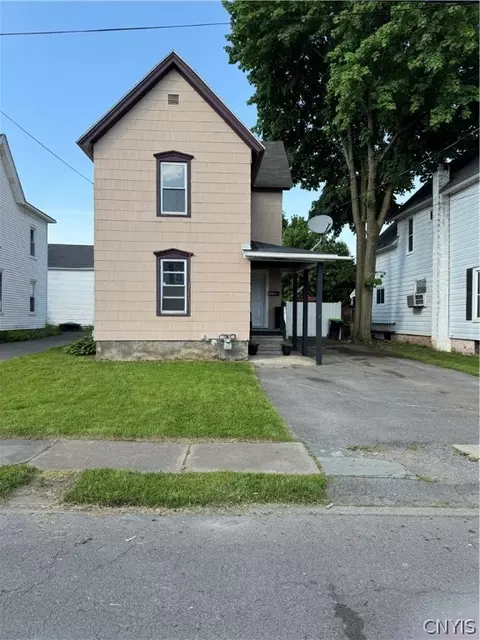 129 1st Ave, Frankfort, NY 13340