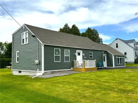 8622 Aitken Ave, Whitestown, NY 13492