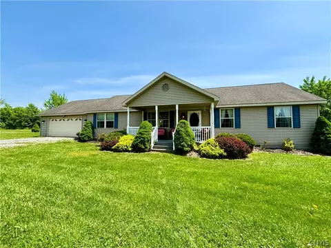 7677 E Carter Rd, Westmoreland, NY 13490