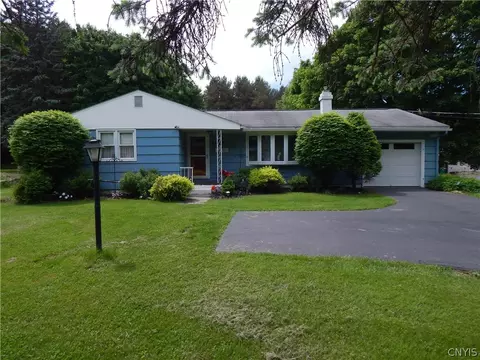 4475 Broad Rd, Onondaga, NY 13215