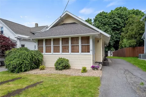 170 Maplehurst Ave, Syracuse, NY 13208