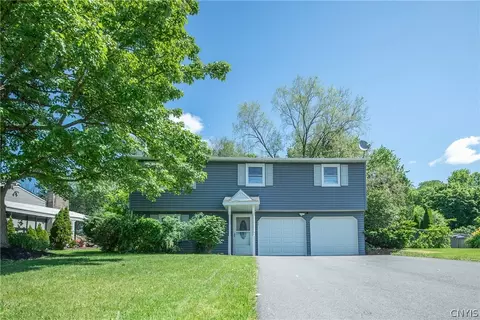5378 Amalfi Dr, Clay, NY 13041