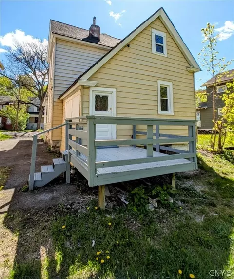 124 Berger Ave, Syracuse, NY 13205 photo 3