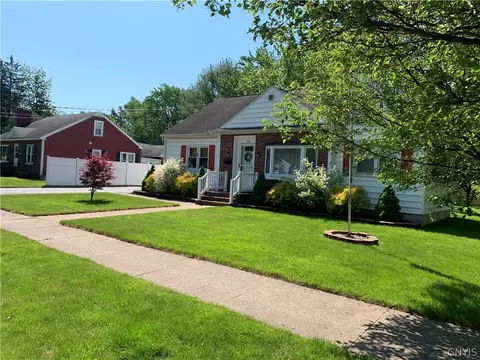 507 Cleveland Ave, Oneida, NY 13421