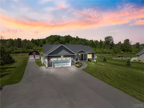 4823 Harris Rd, Onondaga, NY 13215