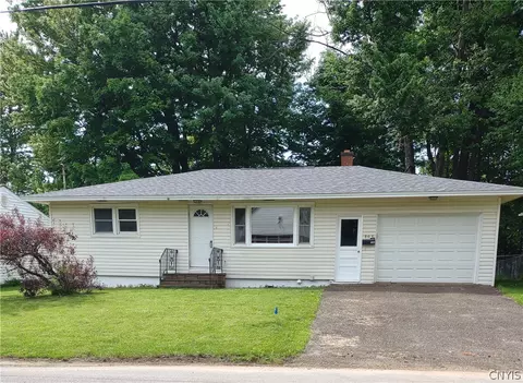 805 Cosby Rd, Utica, NY 13502
