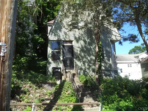 404 S Beech St, Syracuse, NY 13210