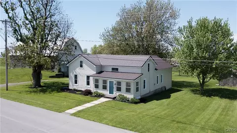 402 Ambrose St, Hounsfield, NY 13685