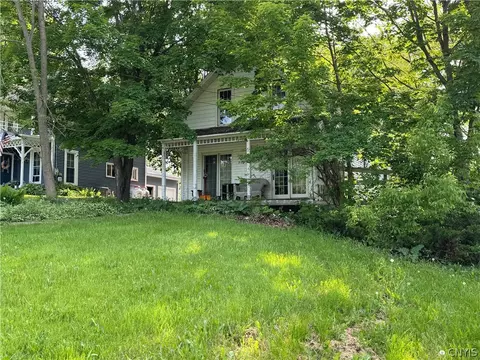 9428 Water St, Henderson, NY 13650