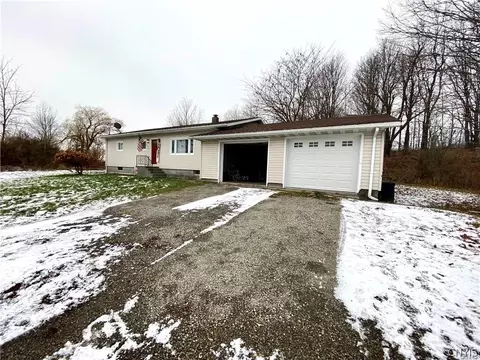 33129 Rudes Rd, Philadelphia, NY 13673