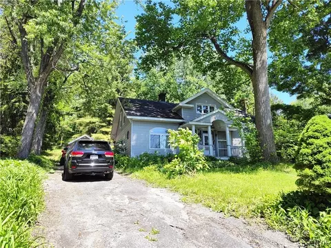 5710 Walker Rd, Deerfield, NY 13502
