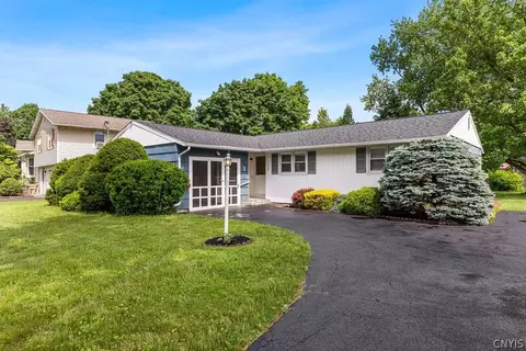 126 Park Way, Camillus, NY 13031